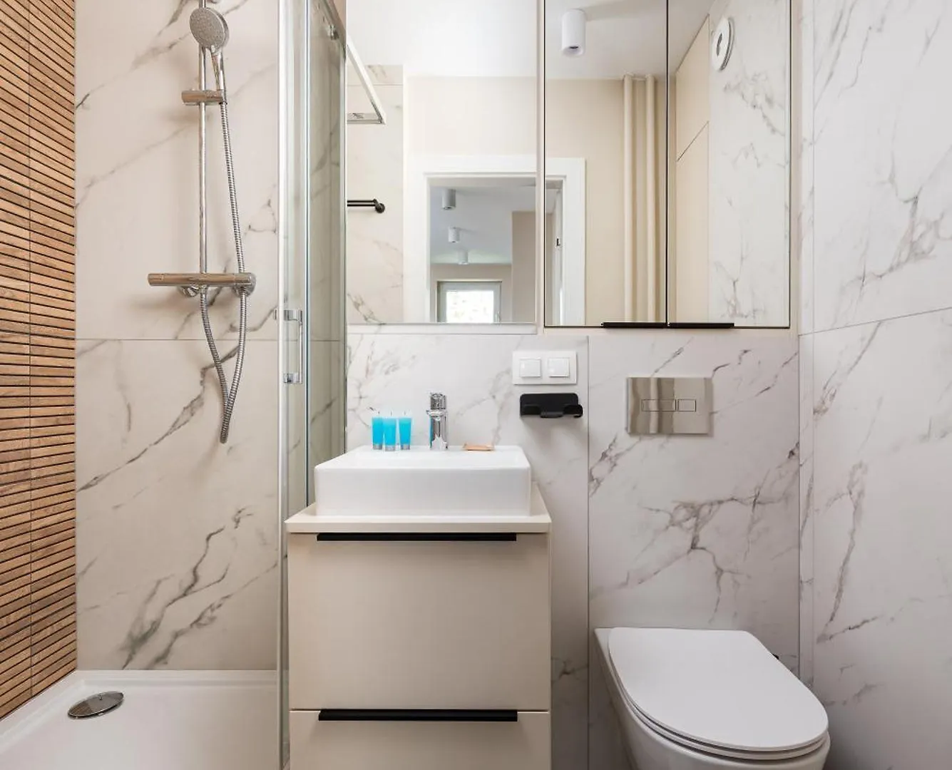 Plac Zawiszy Deluxe Apartment Warszawa Polska